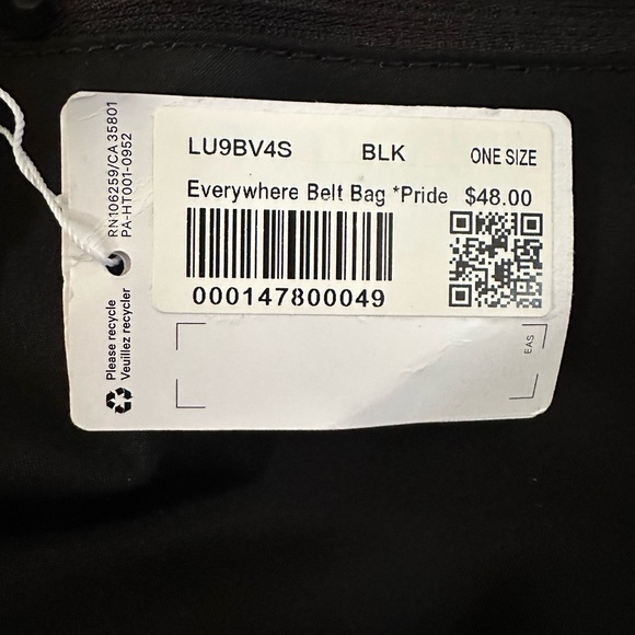 Lululemon Everywhere Belt Bag 1L SPECIAL EDITION PRIDE - Picture 8 of 9